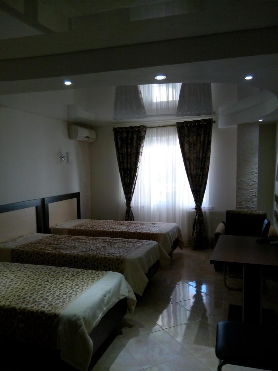Racu Hotel Comrat Ngoại thất bức ảnh