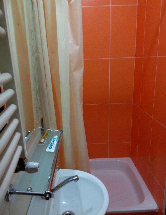 Racu Hotel Comrat Ngoại thất bức ảnh